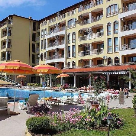 Уютные Апартаменты С Бассейном У Моря В Г. Солнечный Берег ซันนีบีช ภายนอก รูปภาพ